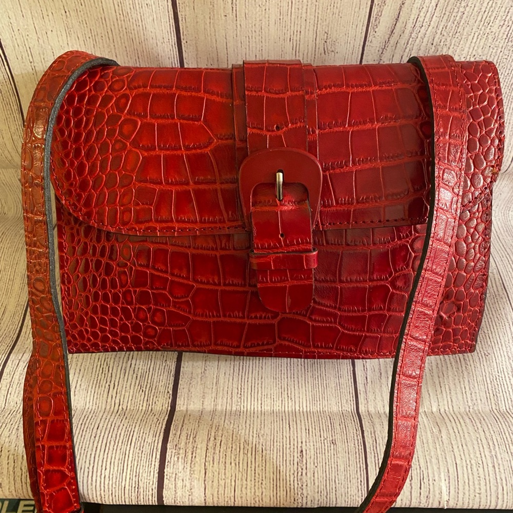 Patricia Nash Tauriana Red Croco-Embossed Crossbody Organizer